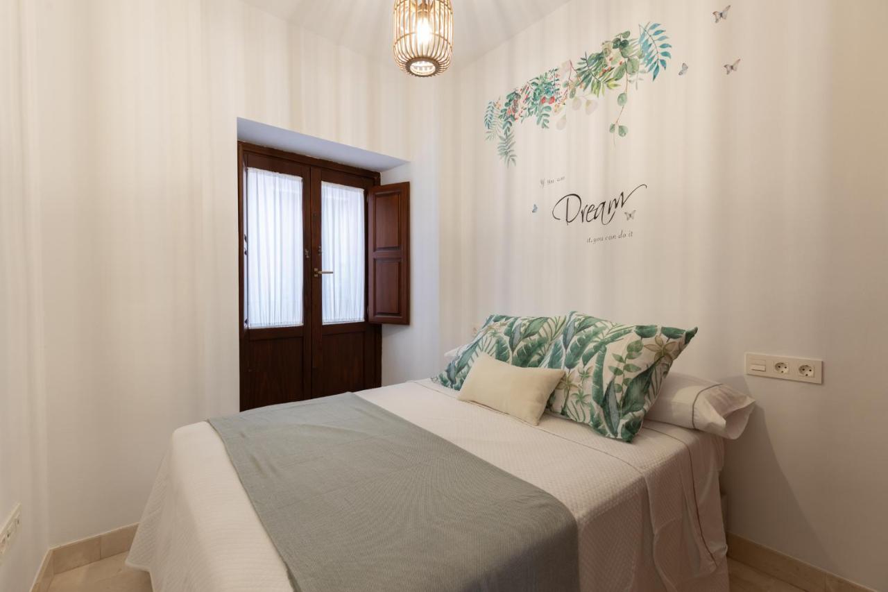 Apartamentos Nuria 19 Granada Buitenkant foto