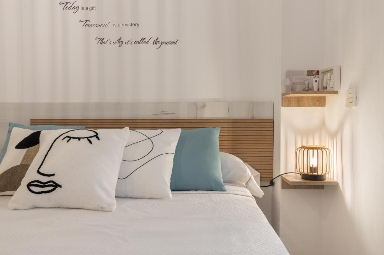 Apartamentos Nuria 19 Granada Buitenkant foto
